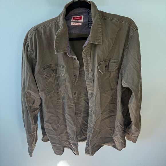Mens Wrangler Shirt Flex for Comfort Olive Collared Button Up Pockets Shammy - Picture 1 of 5